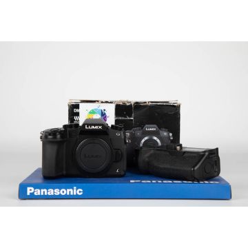 Panasonic Lumix G80 + battery grip