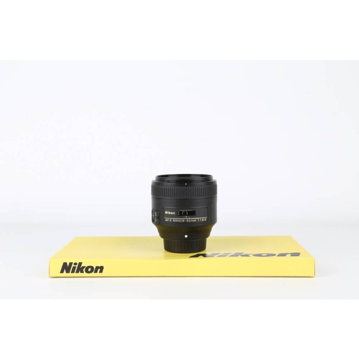Nikon 85mm f1.8 G main product photo