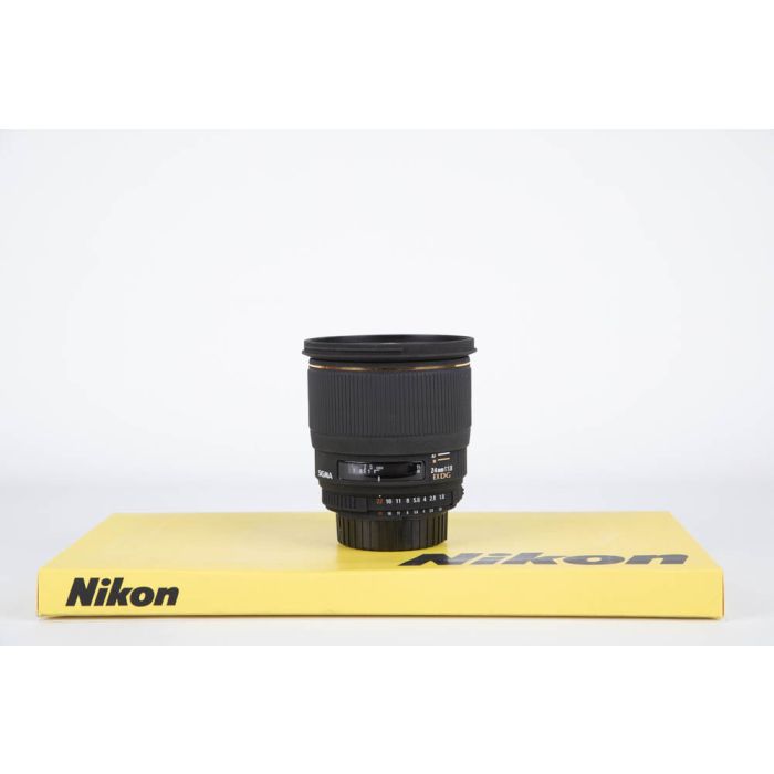 Sigma 24mm f1.8 EX DG Nikon main product photo