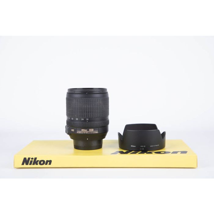 Nikon 18-105mm f3.5-5.6 G ED VR main product photo