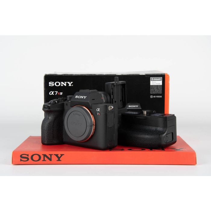 Sony A7r Mark IV + Battery Grip main product photo