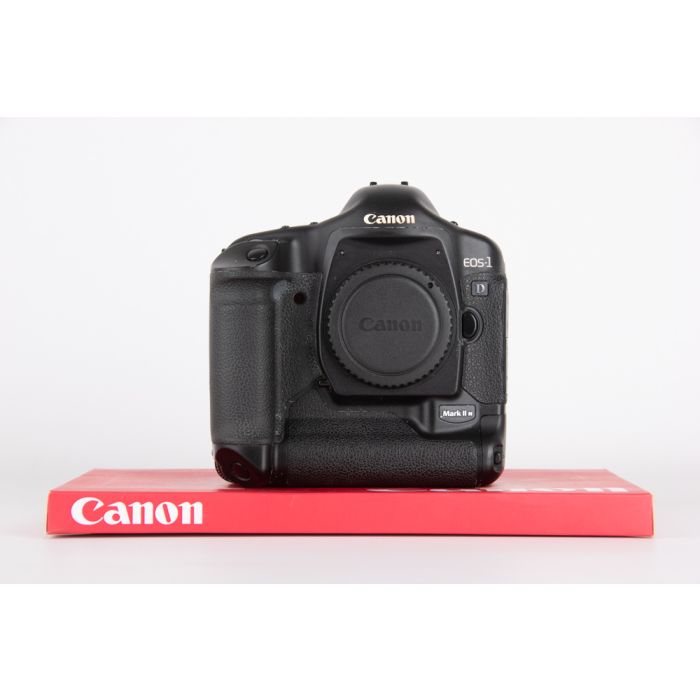 Canon 1D Mark II N main product photo
