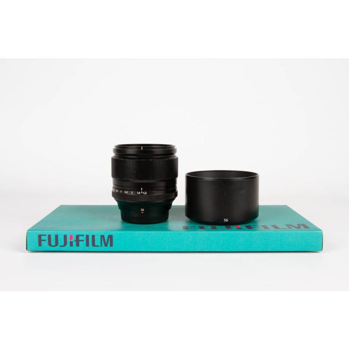 Fujifilm 56mm f1.2 XF R super EBC main product photo