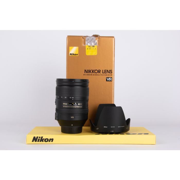 Nikon 28-300mm f 3.5-5.6 G ED VR main product photo