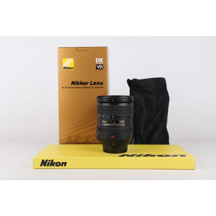 Nikon 18-200mm f3.5-5.6 DX G ED VR main product photo