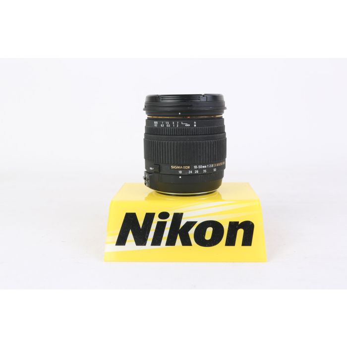 Sigma 18-50mm f2.8 EX DC Macro Nikon main product photo