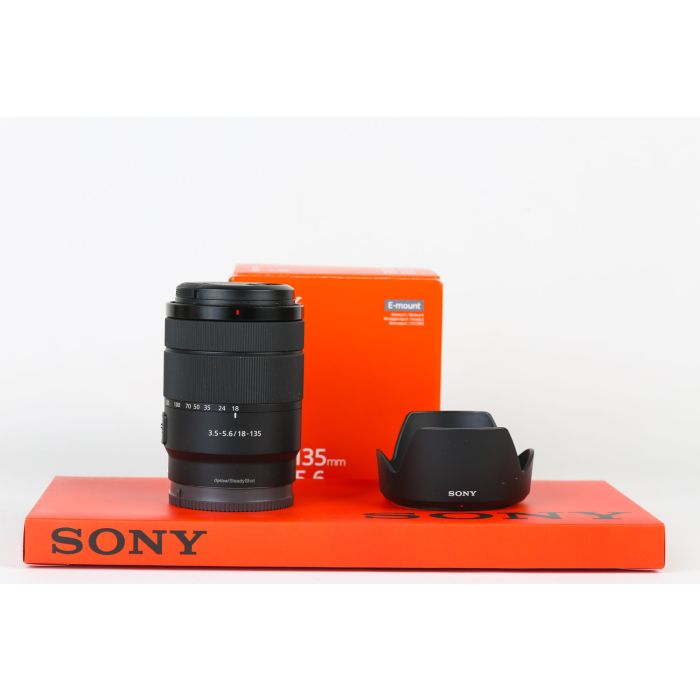 Sony 18-135mm f3.5-5.6 OSS E-Mount main product photo