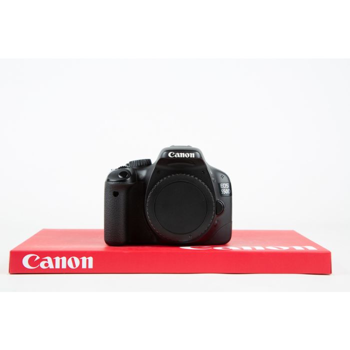 Canon 550D main product photo