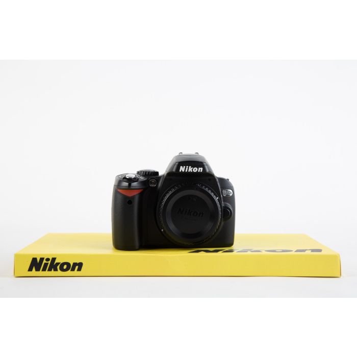 Nikon D40x main product photo