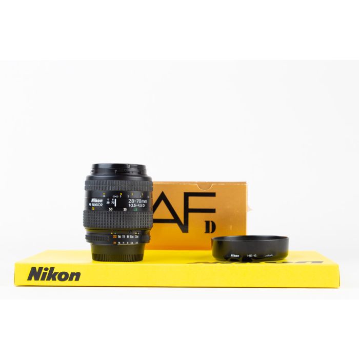 Nikon 28-70mm f 3.5-4.5 D main product photo