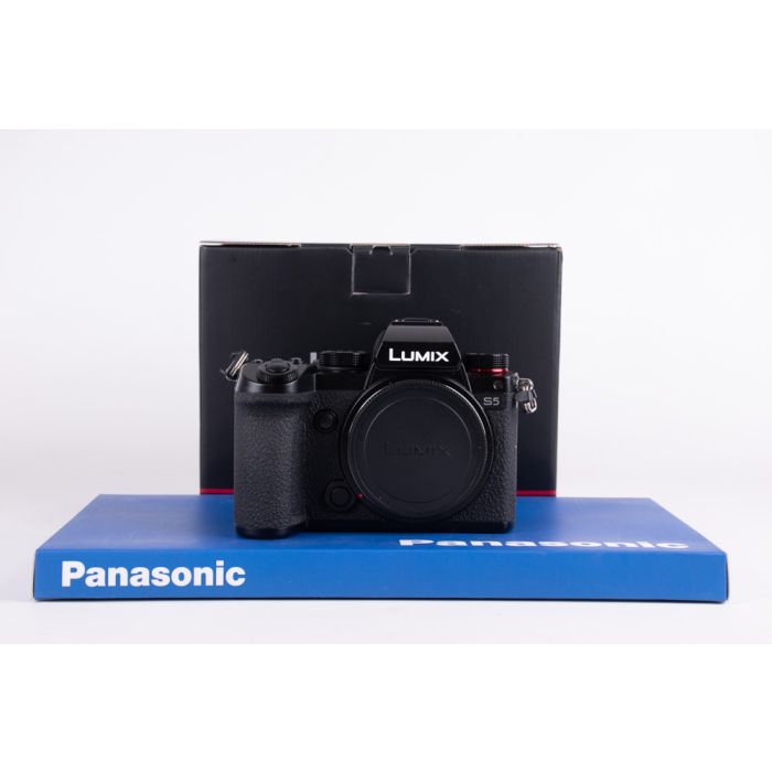 Panasonic S5 main product photo