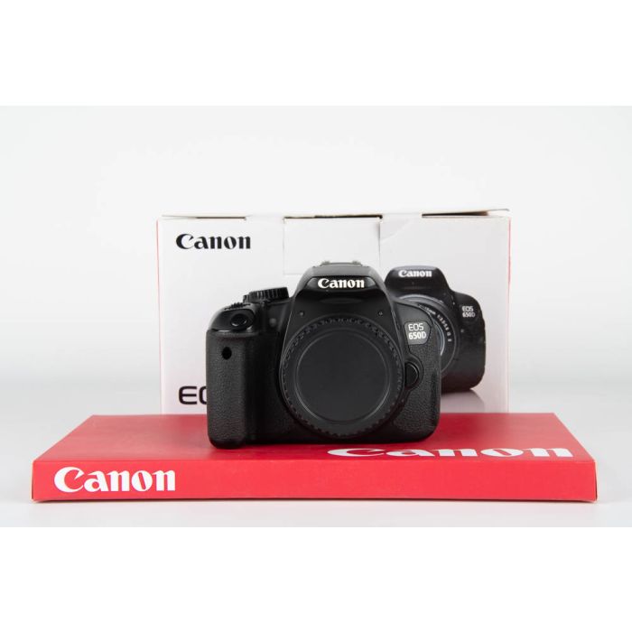 Canon 650D main product photo