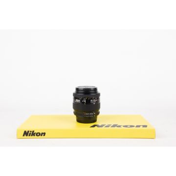 Nikon 35-70mm f3.3-4.5 AF