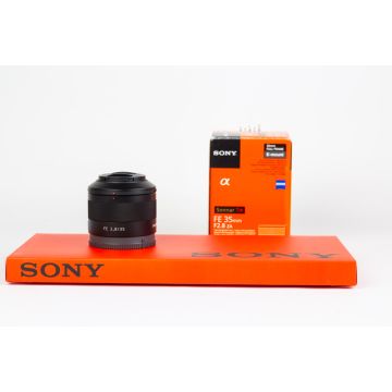Sony 35mm f2.8 ZA E-Mount