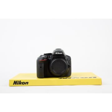 Nikon D3200