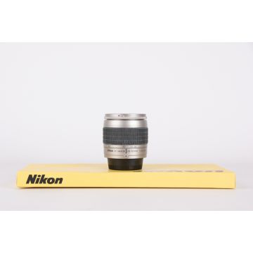 Nikon 28-80mm f3.3-5.6 G AF