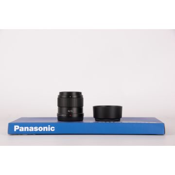 Panasonic 42.5mm f1.7 ASPH POWER OIS LUMIX G