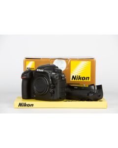 Nikon D500 + battery grip