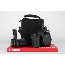 Canon 70D + battery grip Neewer