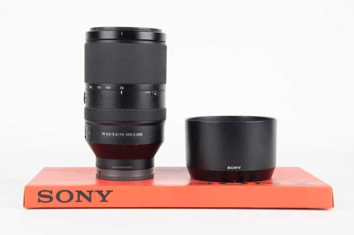 Sony 70-300mm f4.5-5.6 G OSS FE E-mount main product photo