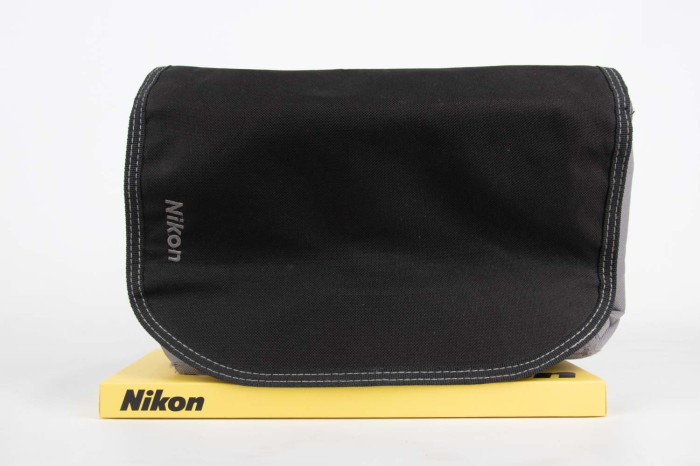 Borsa tracolla Nikon nera/grigia main product photo