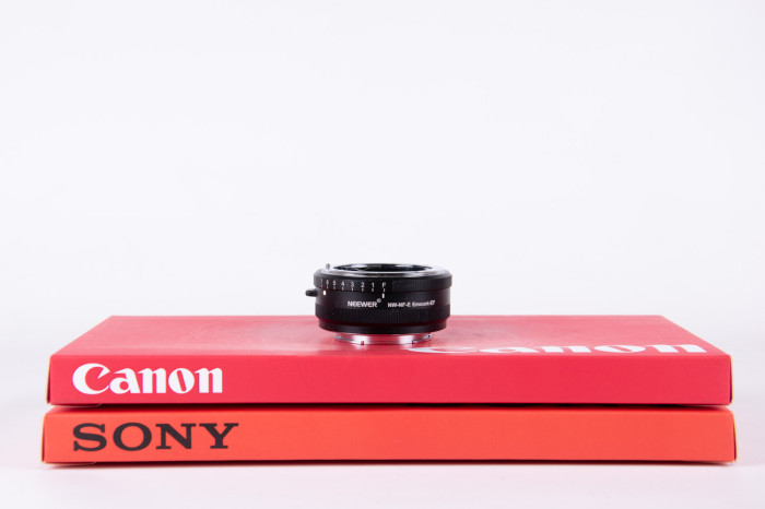 Adattatore Neewer NW-NF-E Sony E-mount EF main product photo