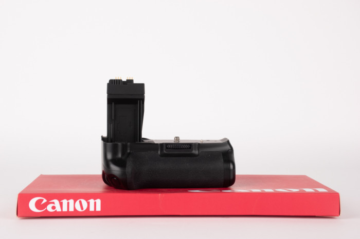 Battery grip Neewer NW-550D - Canon 700D, 650D, 600D, 550D main product photo