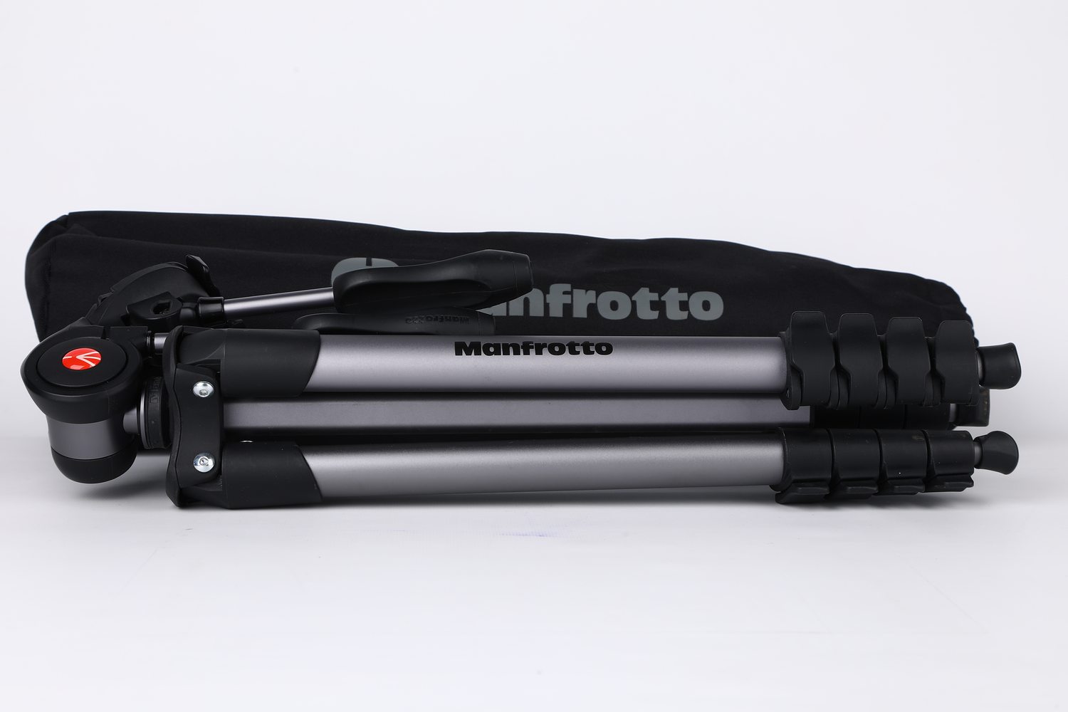 Treppiede Manfrotto Compact Advanced