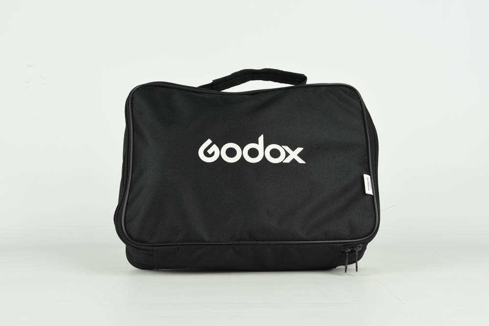 Kit GODOX S2 con SOFTBOX 60cm, attacco Bowens e borsa (per Godox V1)