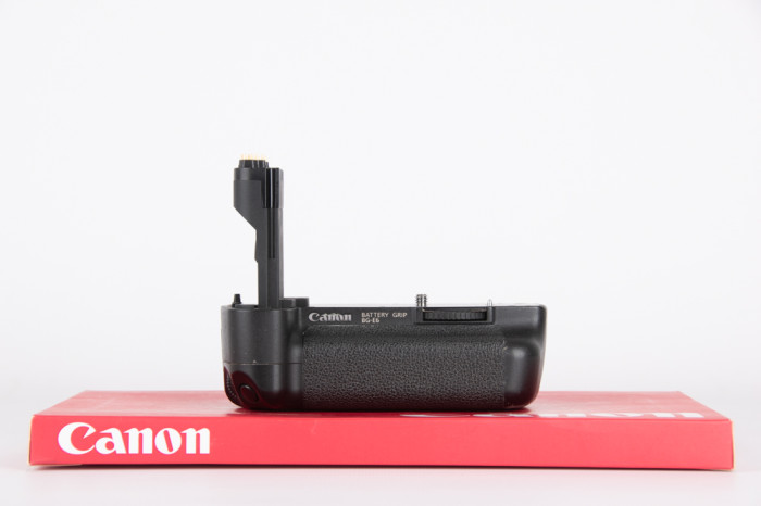 Battery Grip Canon BG-E6 - Canon 5D mark II main product photo