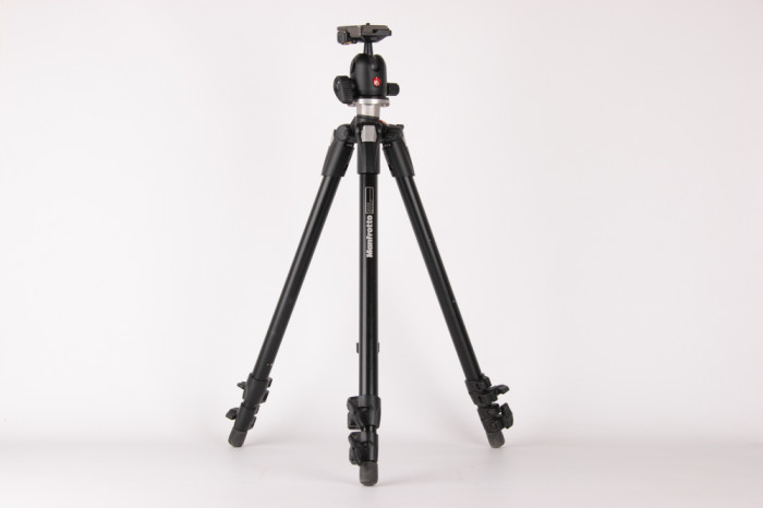 Treppiedi Manfrotto 190XDB + testa a sfera Manfrotto 496RC2 main product photo