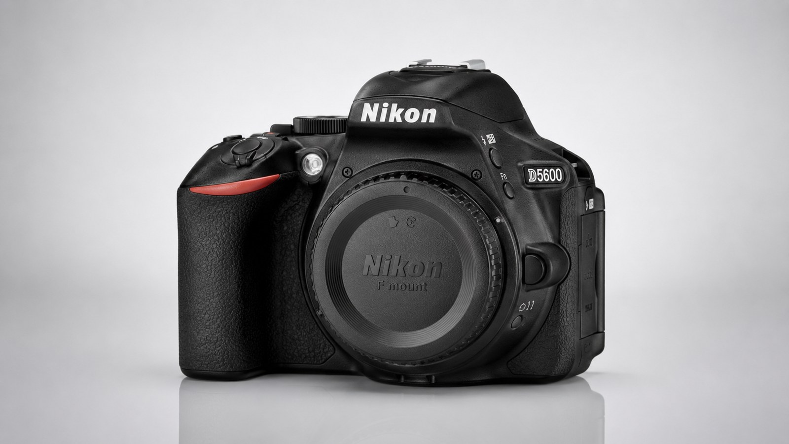 Nikon D5600 usata: reflex entry-level, quanto costa e cosa verificare