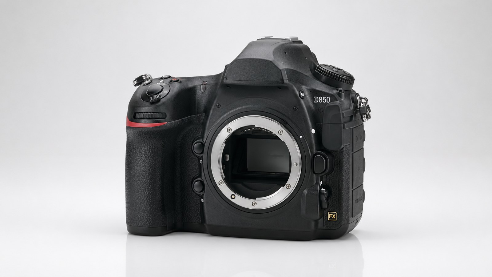 Nikon D850 usata: vale la pena comprarla nel 2026? Prezzo, scatti e alternative